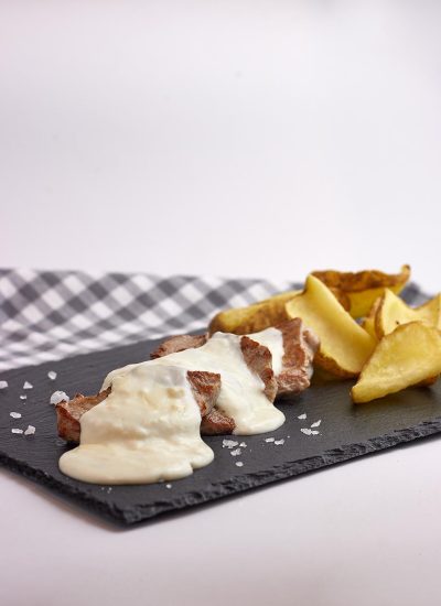 FILETTO DI MAIALE AI QUATTRO FORMAGGI E MELE